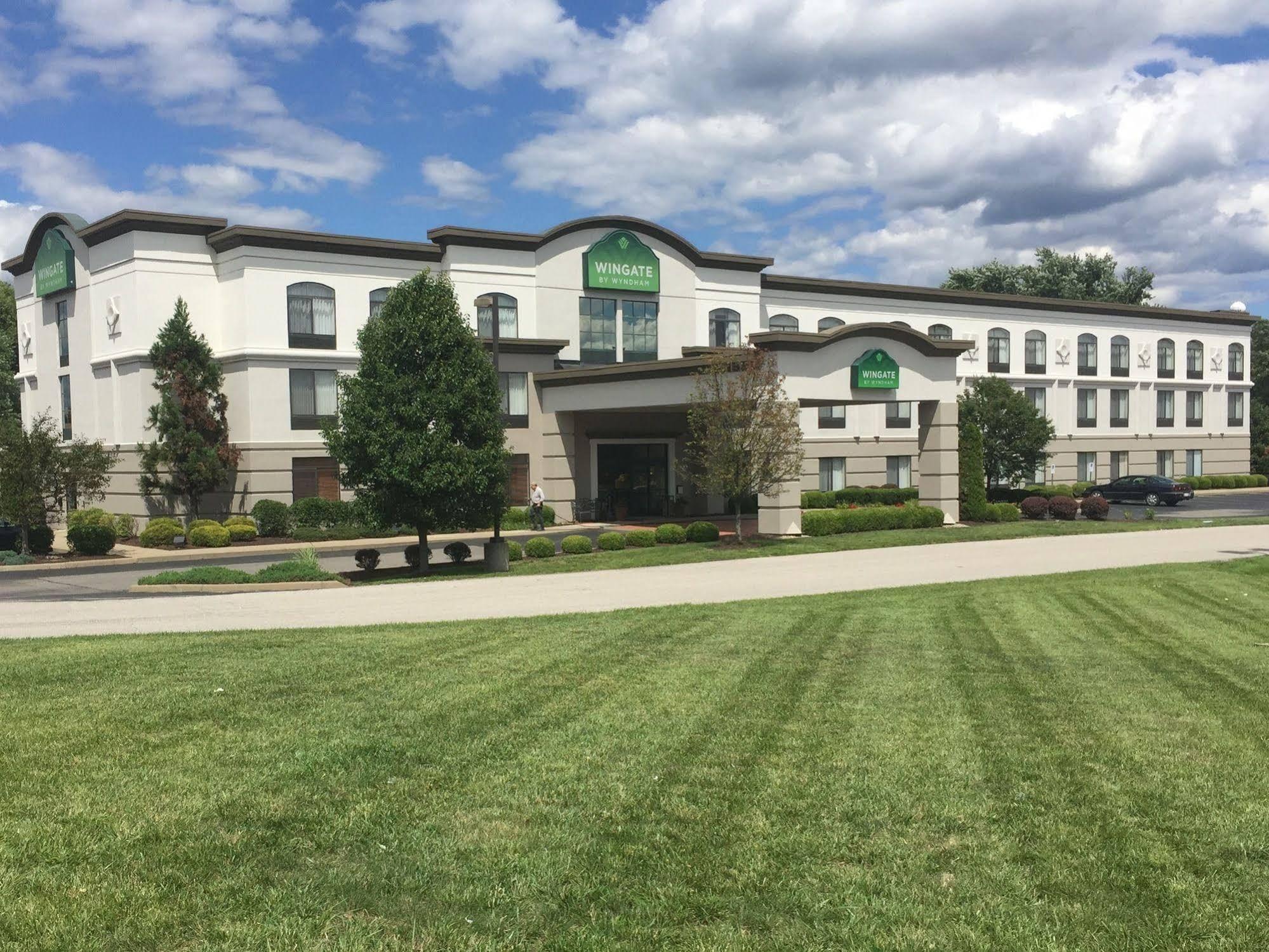 Wingate By Wyndham Parkersburg - Vienna Hotel Exterior photo