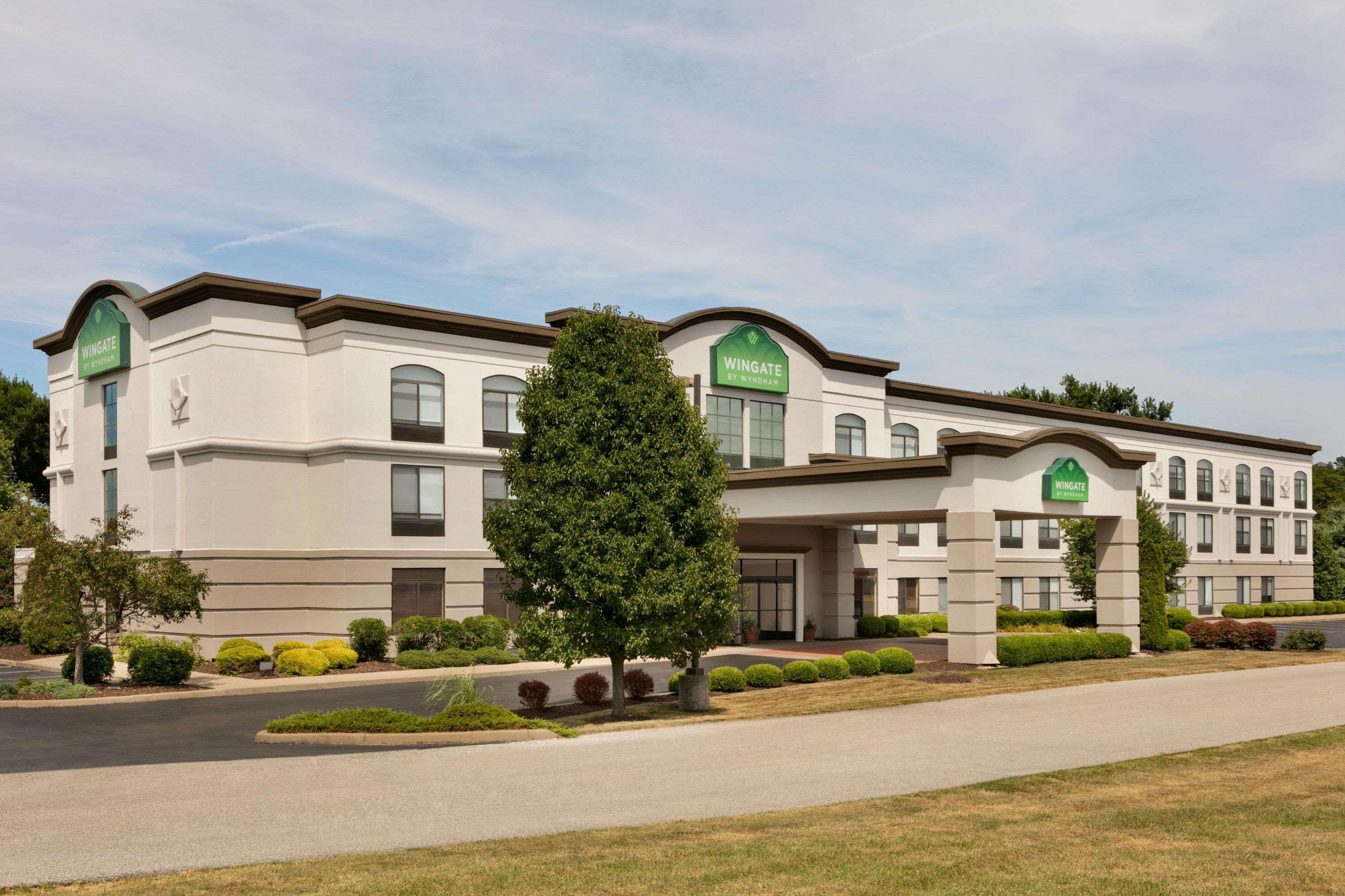 Wingate By Wyndham Parkersburg - Vienna Hotel Exterior photo